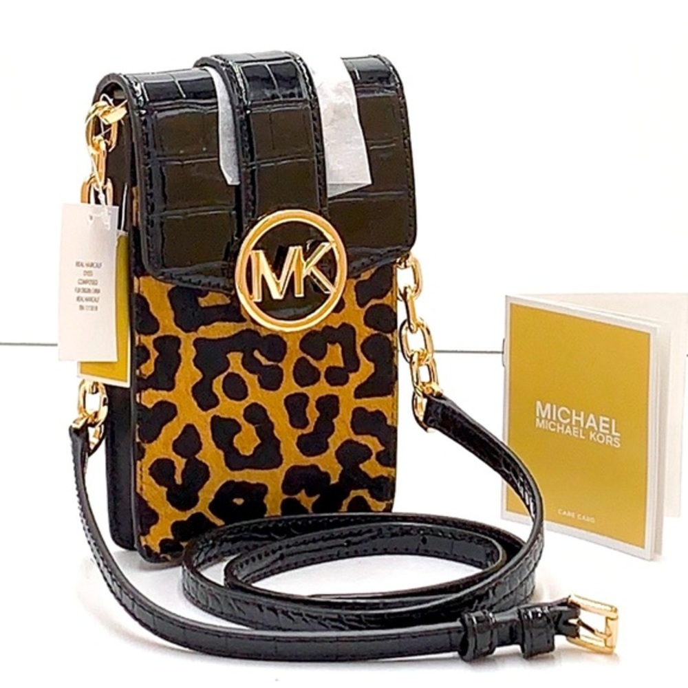 Brand New with Tag
Michael Kors Carmen Small NS Phone XBODY HairCalf
Black Multi - Picture 1 of 16